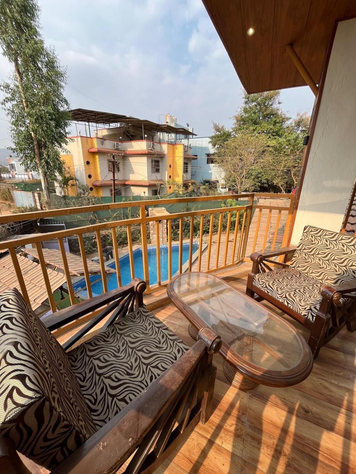 Govind Villa - 3Bhk Penthouse Suite With Pool Splash Lonavala Exterior foto